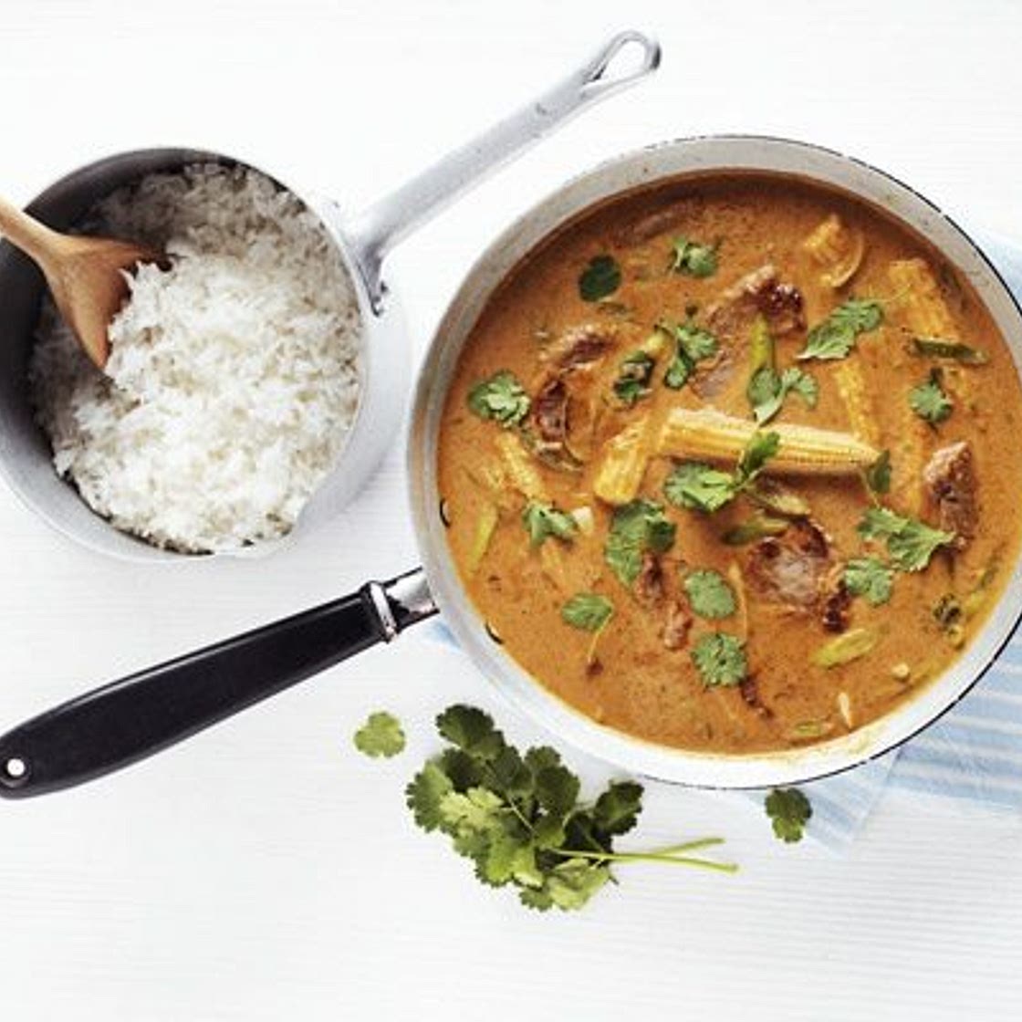 Thai pork & peanut curry