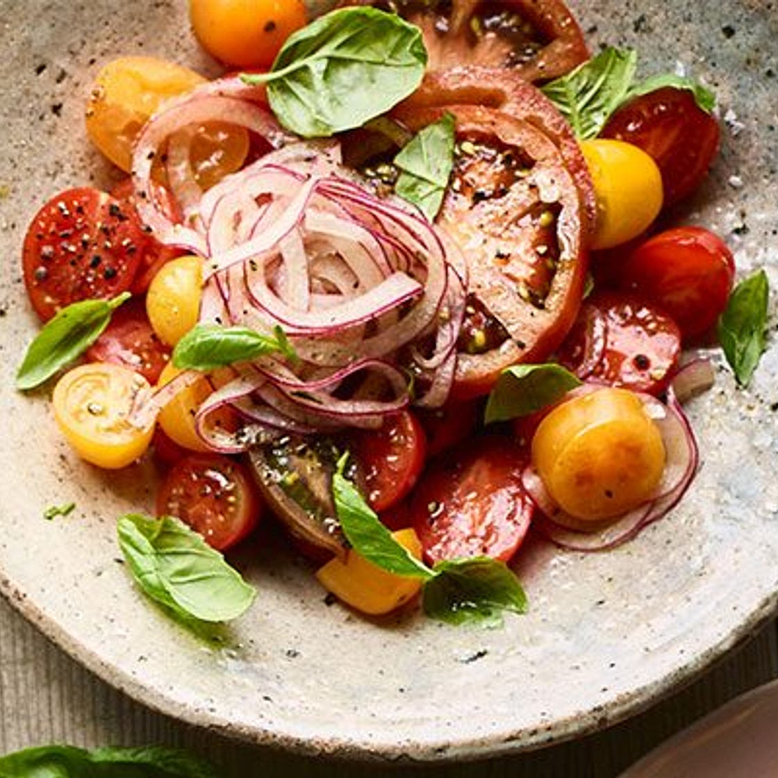 Salted tomato salad