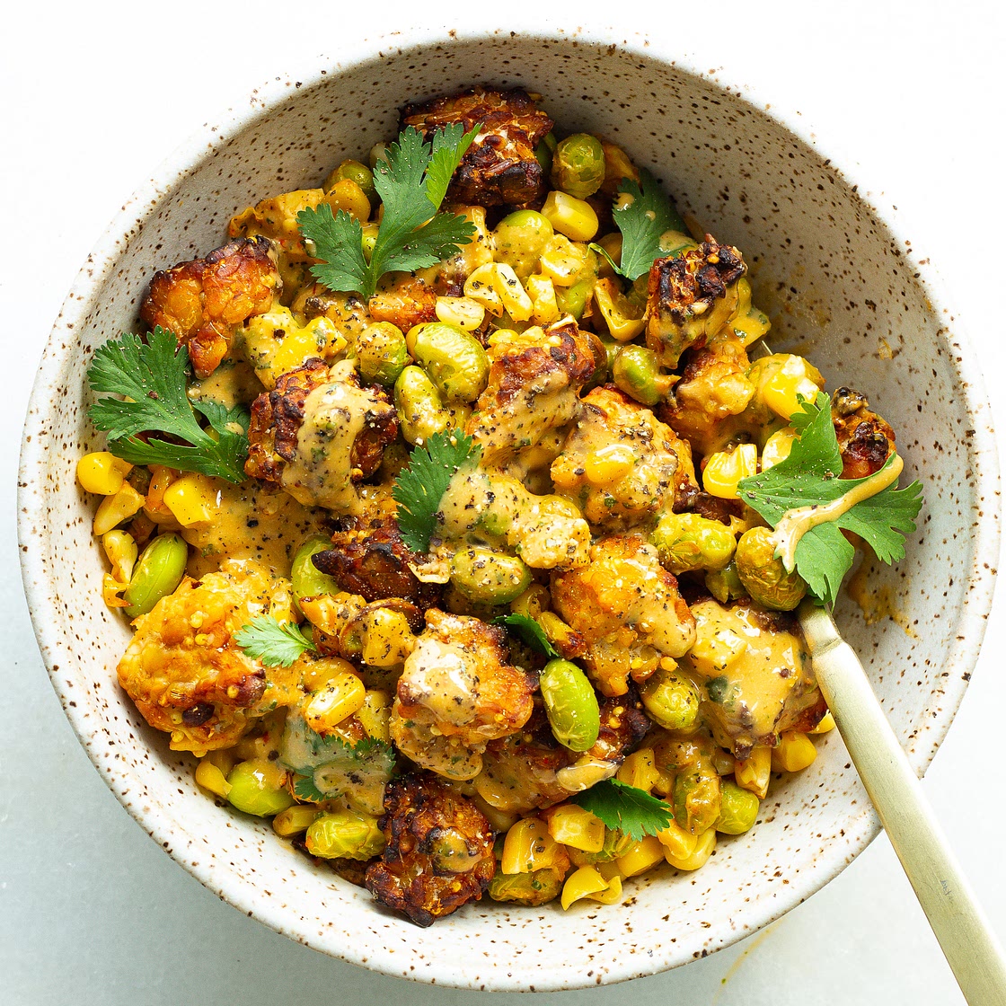 Sriracha Lime Air Fryer Tempeh Bowl