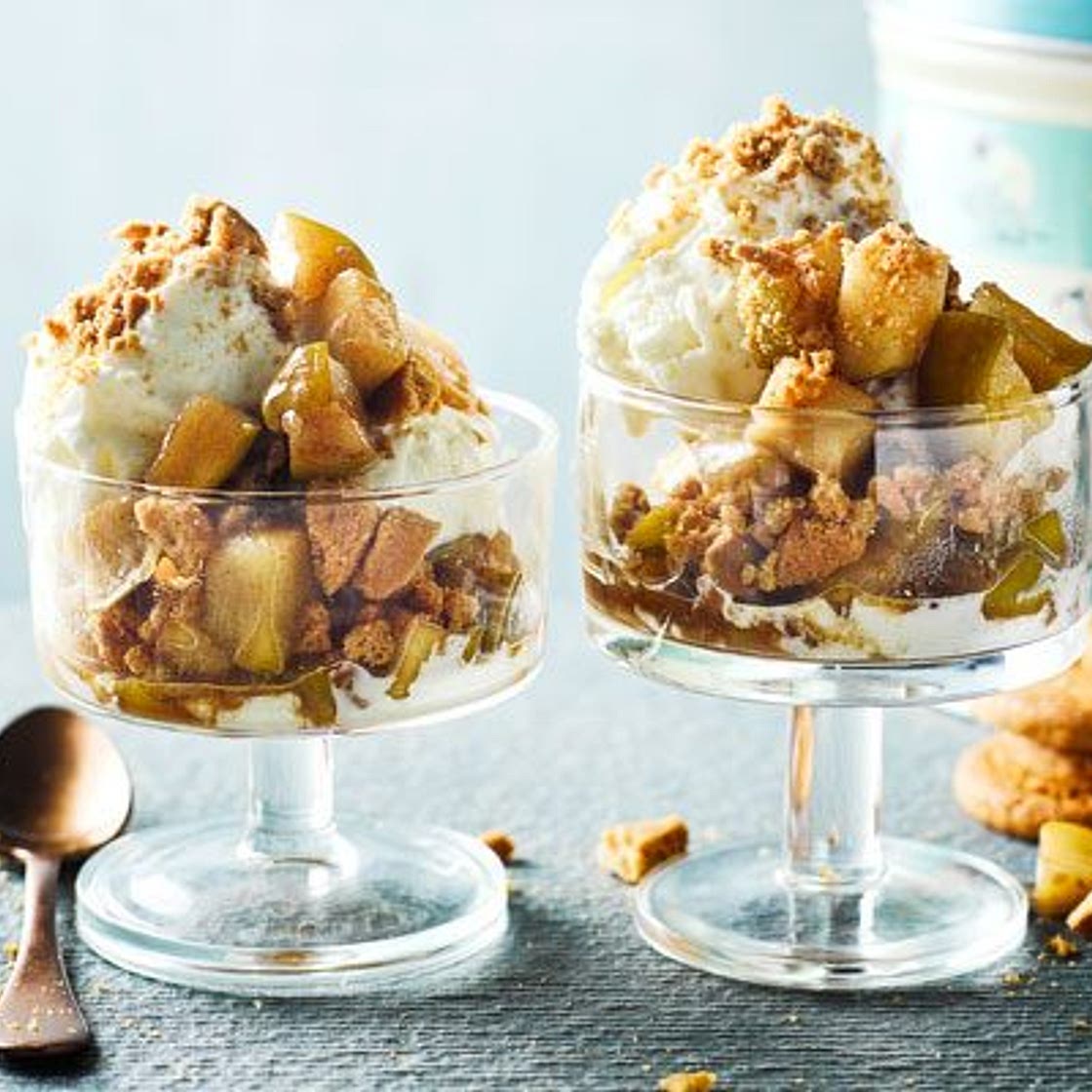 Apple crumble sundae