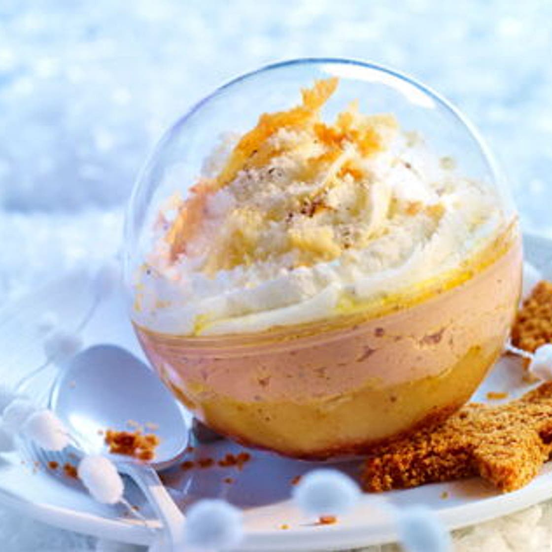 Liégeois de foie gras, compotée de poires et tuiles de parmesan