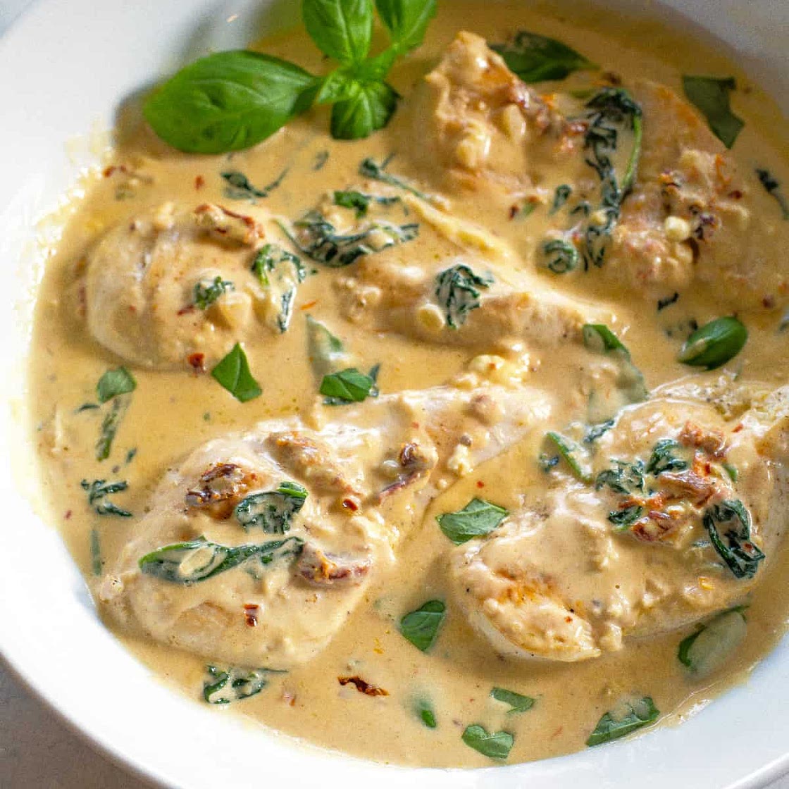 One-Pan Creamy Chicken and Spinach
