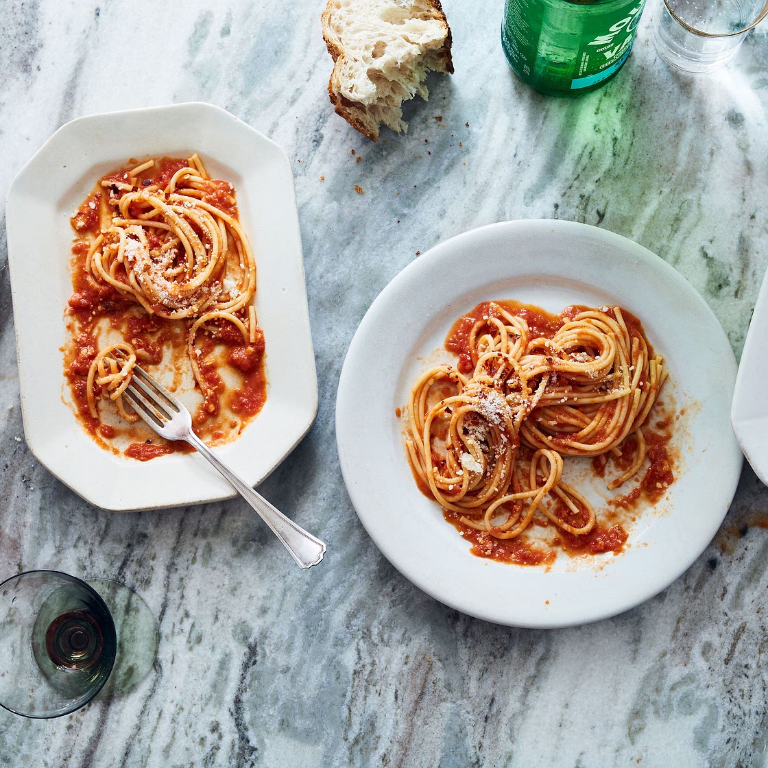 Quick 5-Ingredient Tomato Sauce