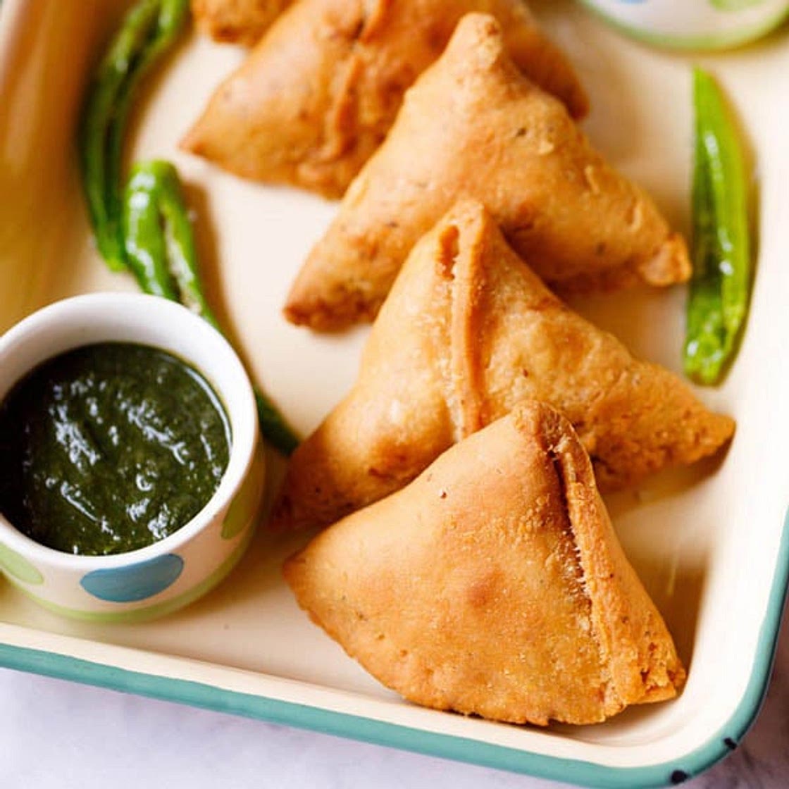 Samosa Recipe (Crispy Aloo Samosa)