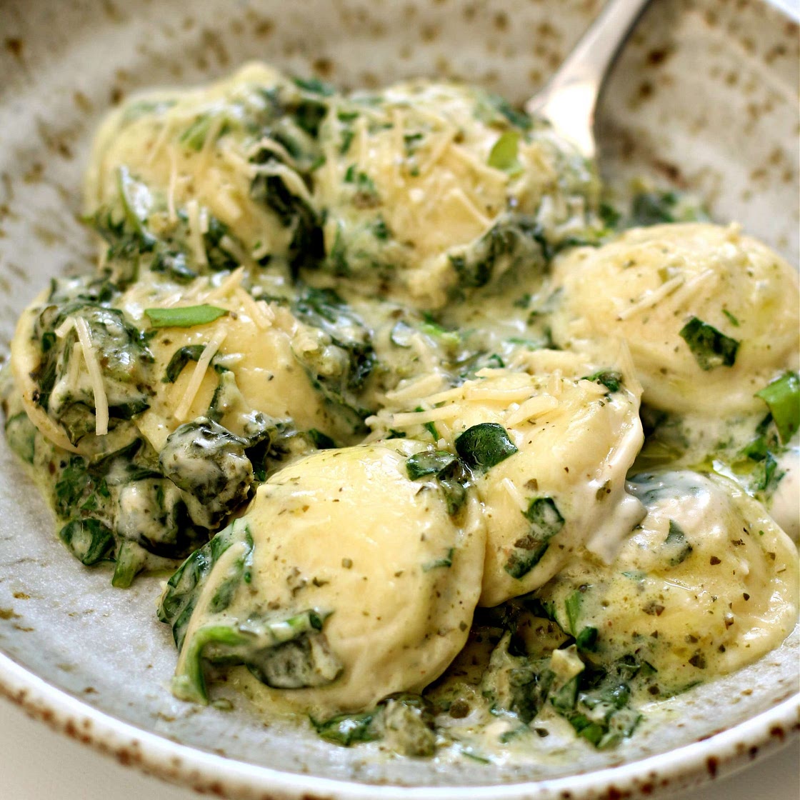 Instant Pot Spinach and Ravioli Lasagna