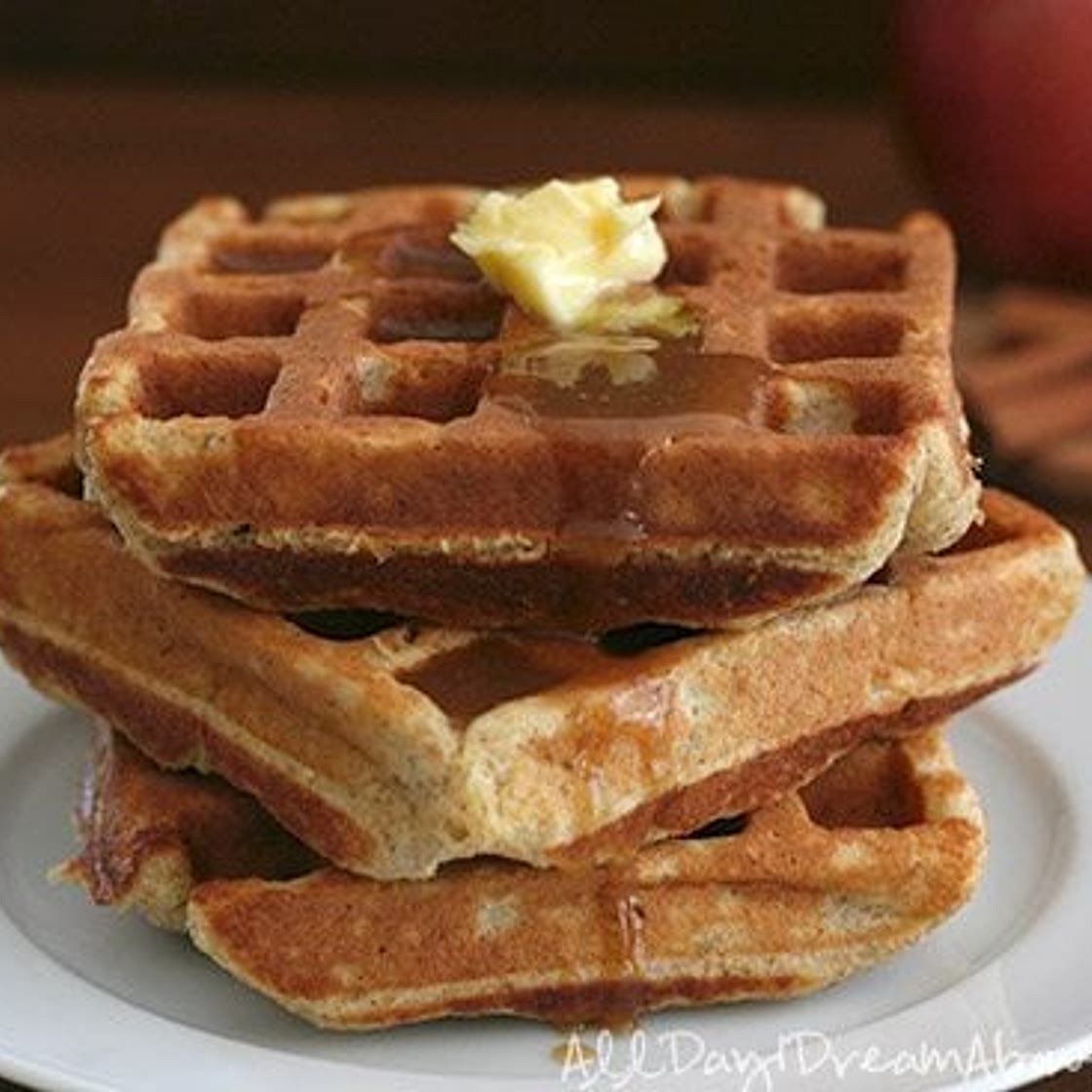 Almond Flour Yogurt Waffles (Low Carb and Gluten Free)