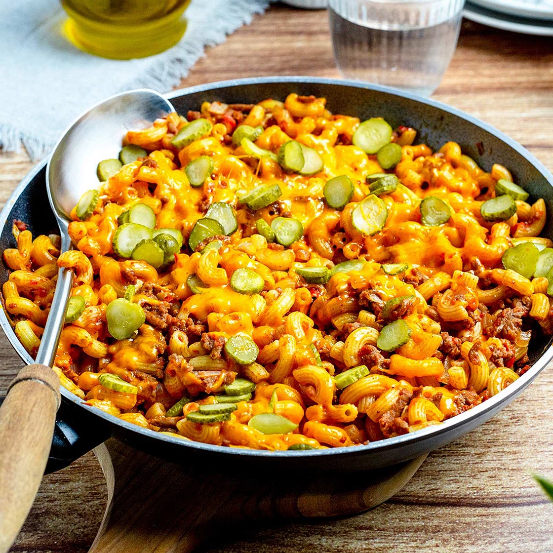 Zum Sattessen: Cheeseburger-Pfanne für die Familie