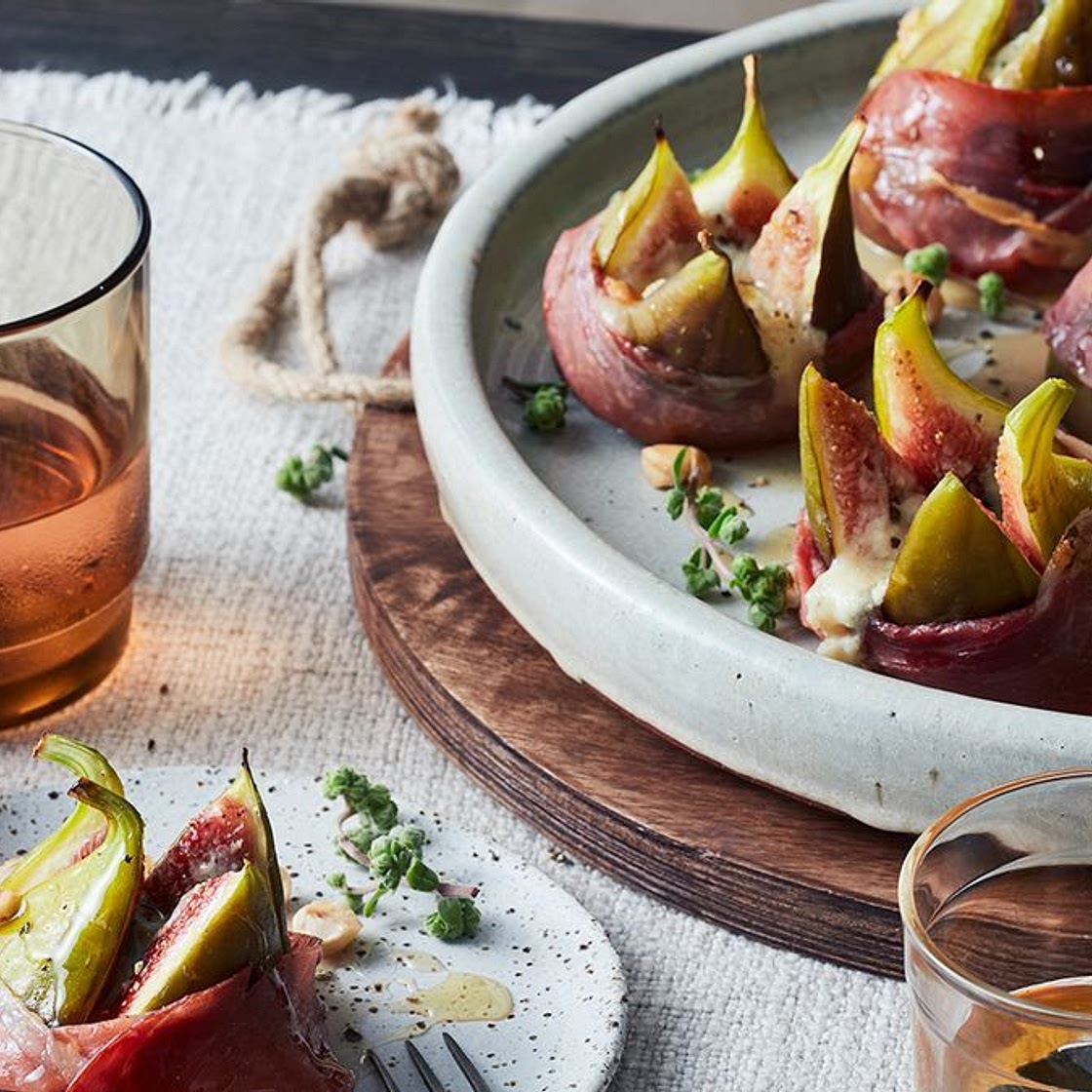 Fico con Gorgonzola (figs with Gorgonzola)