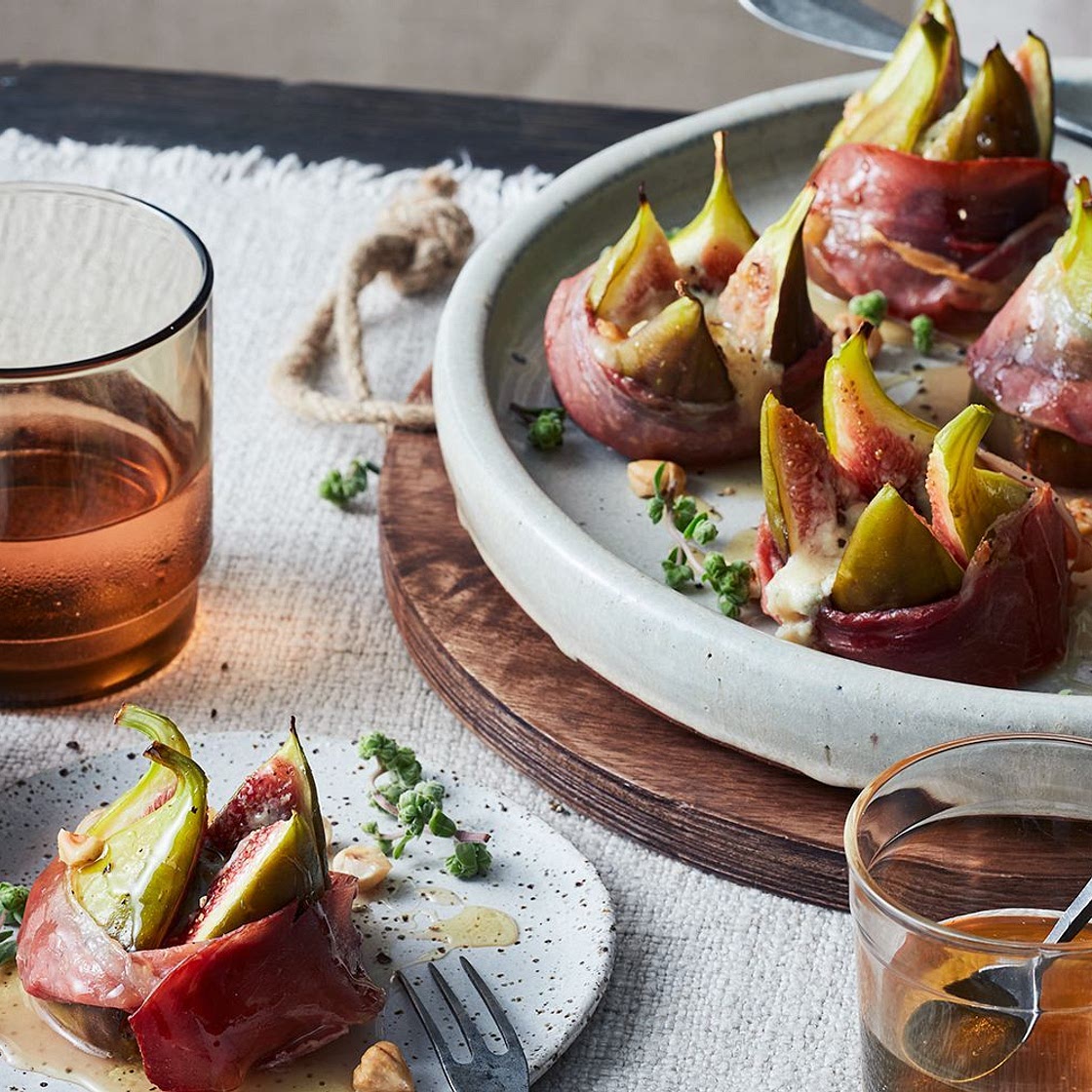 Fico con Gorgonzola (figs with Gorgonzola)