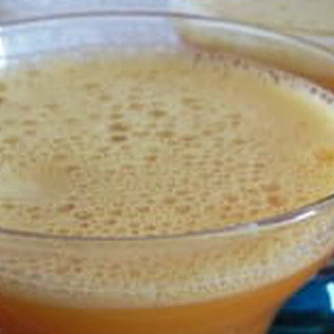 Smoothie orange, banane, fraise