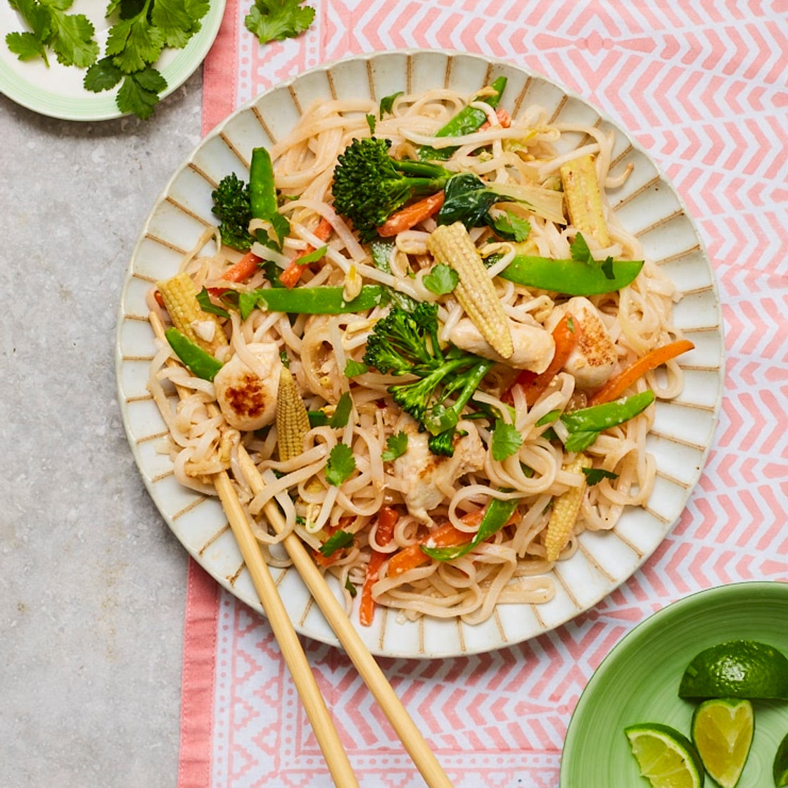 Chicken Pad Thai | Slimming & Weight Watchers Friendly