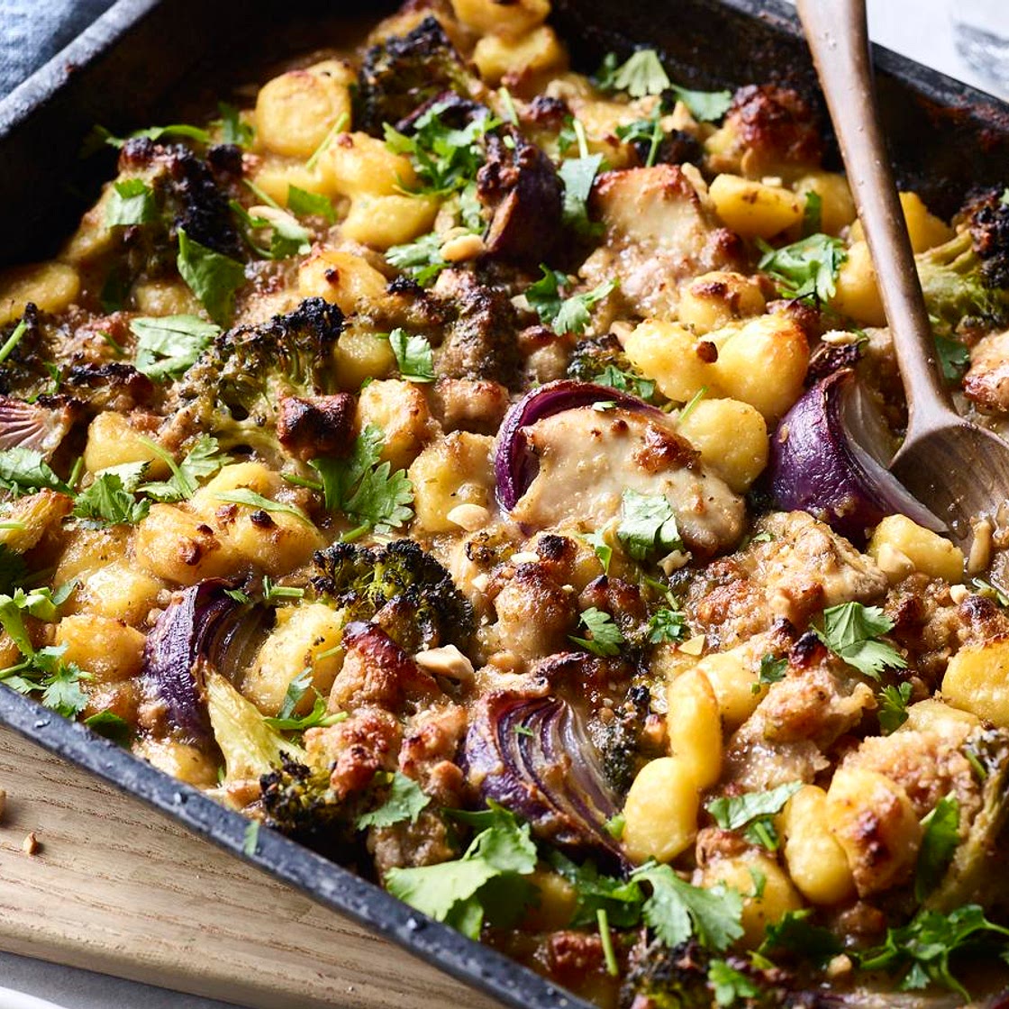 Peanut chicken traybake