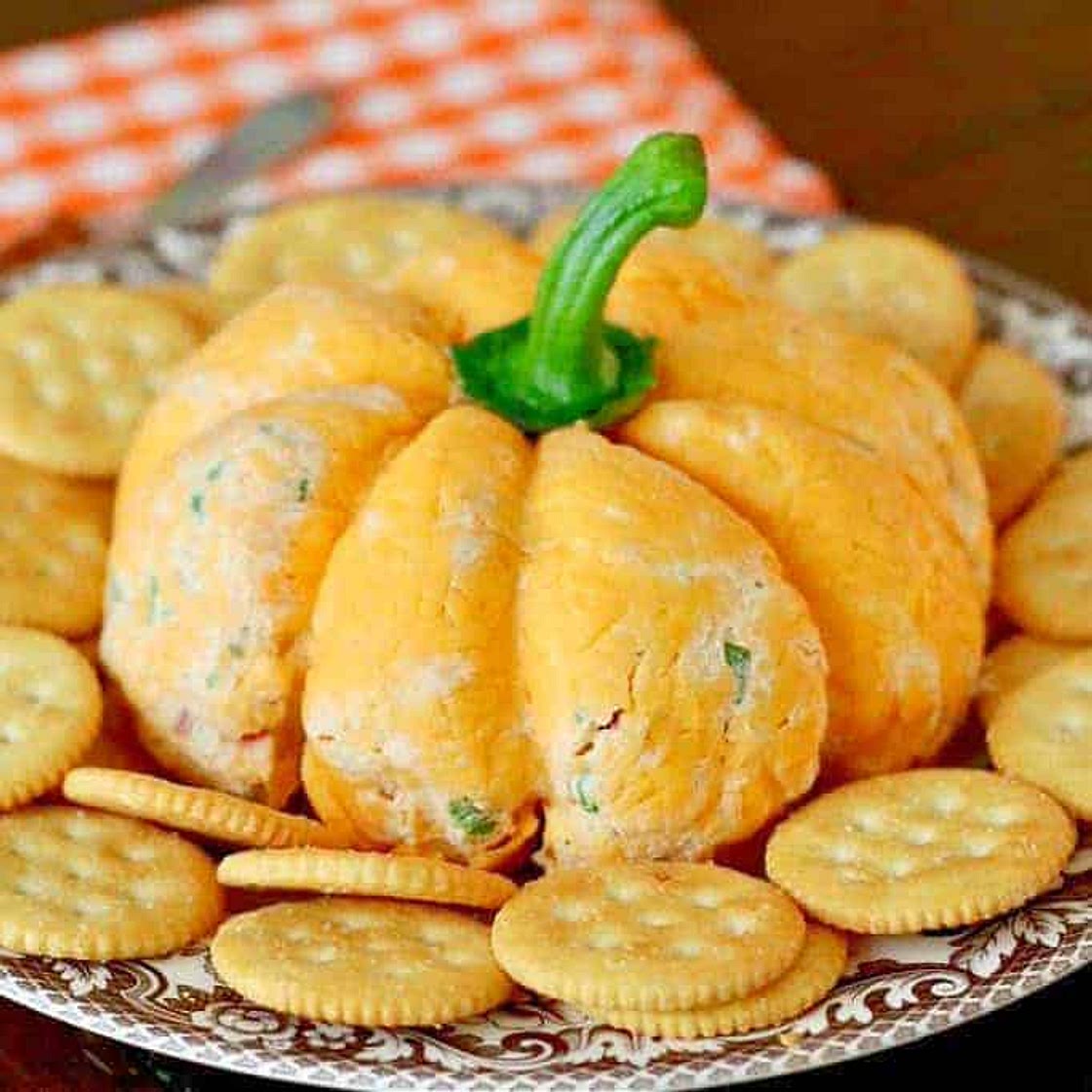 Pumpkin-Shaped Cheeseball (+Video)