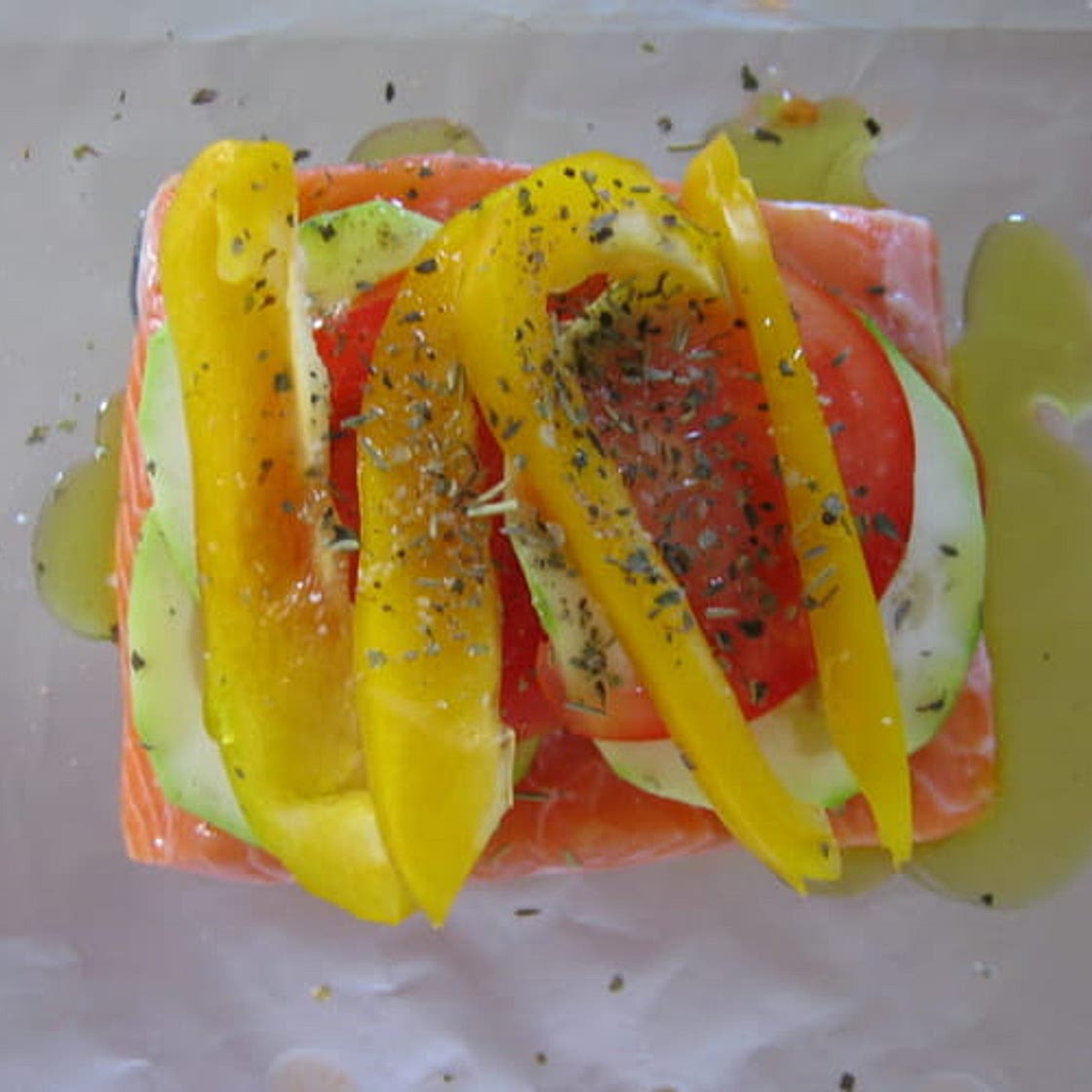 Saumon à la provençale en papillote