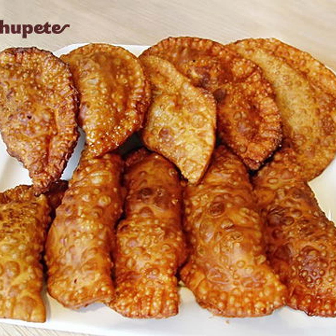 Empanadillas fritas de pollo