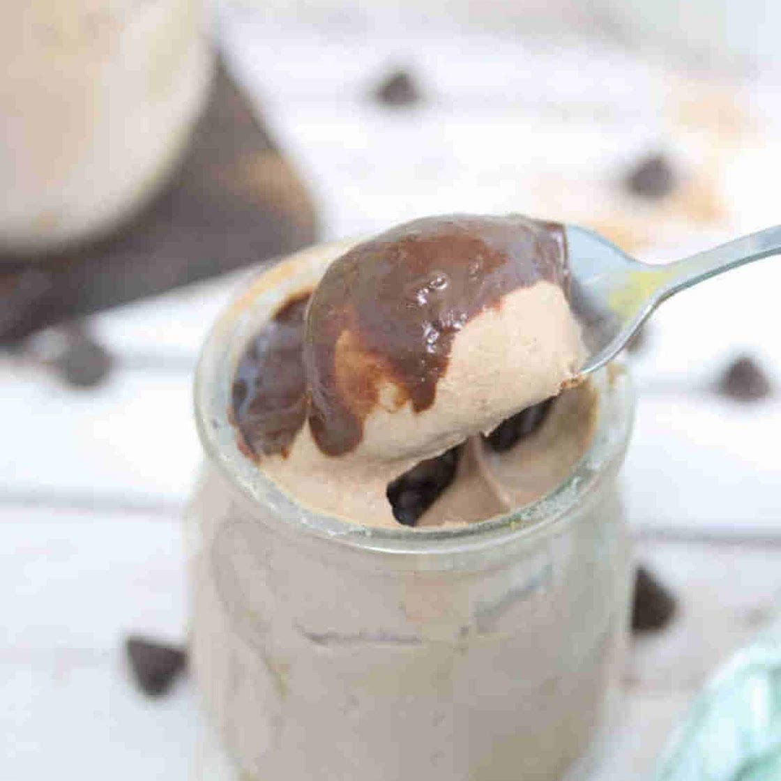 4 Ingredient Chocolate protein Pudding (dairy-free)