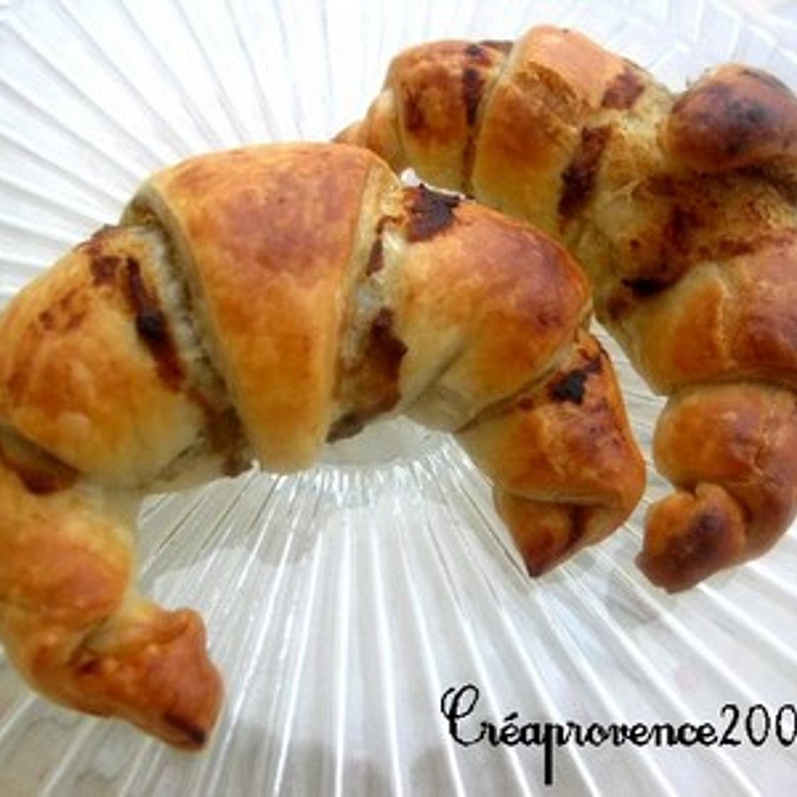 Croissant au caviar d'aubergine