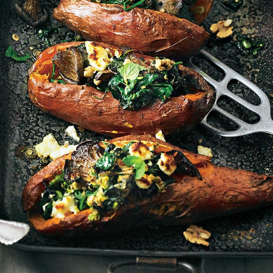 Gefüllte Süßkartoffeln mit Veggie-Füllung