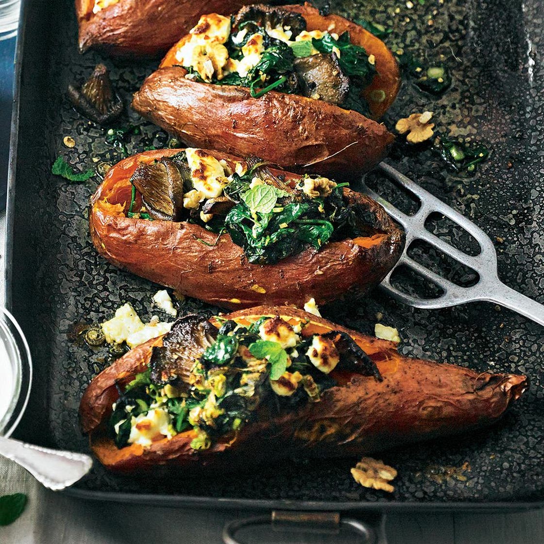 Gefüllte Süßkartoffeln mit Veggie-Füllung
