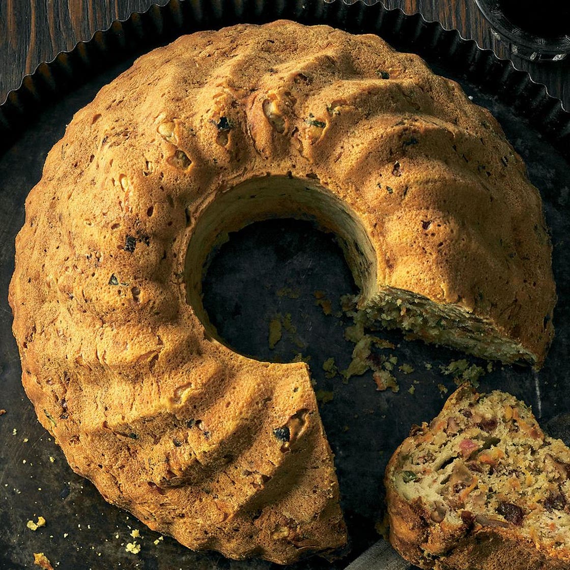 Möhren-Speck-Gugelhupf