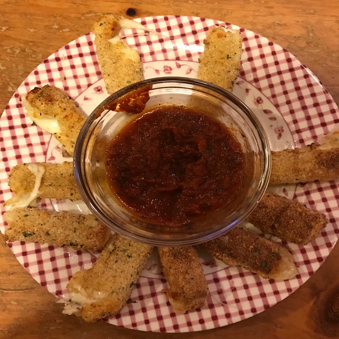 Crispy-Gooey Mozzarella Sticks