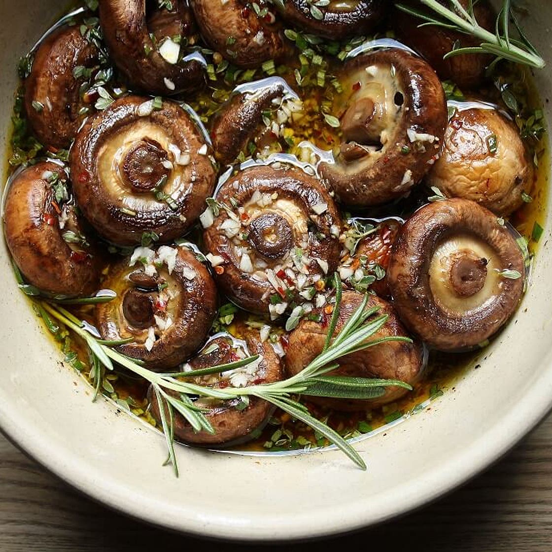 Delicious Garlic Herb Marinated Mushrooms