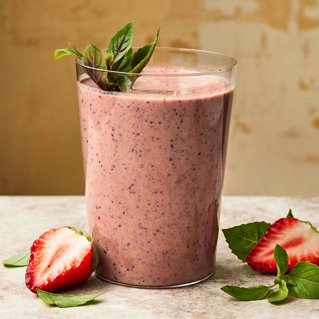 How to Make the Ultimate Healthy Breakfast Smoothie