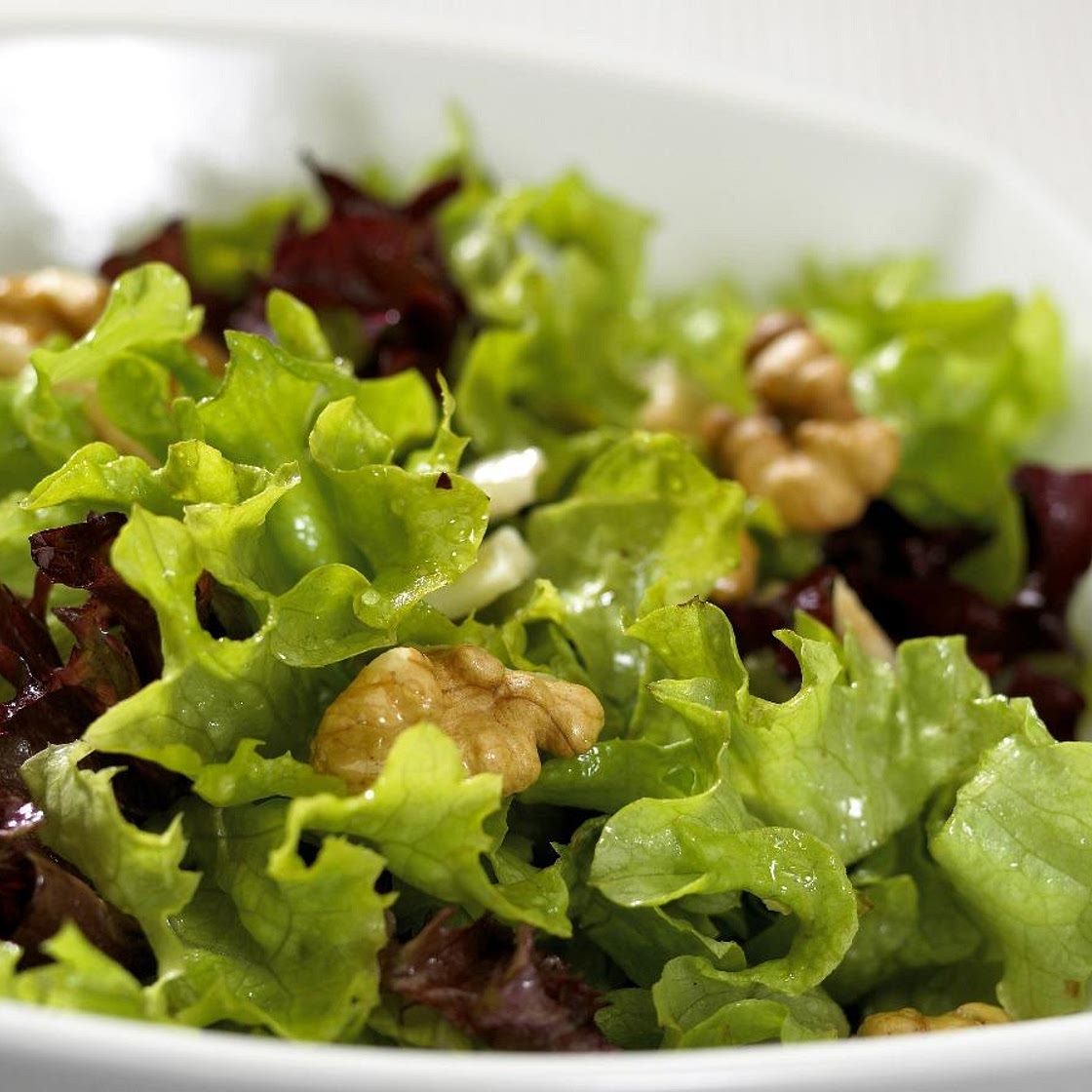 Lettuce Cucumber Walnut Salad