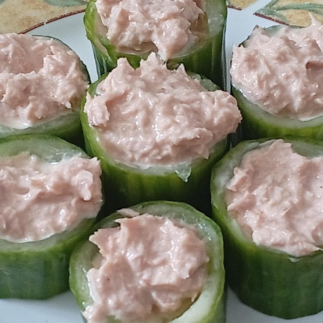 Tuna in Cucumber Cups