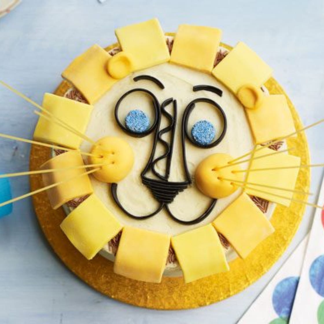 Happy lion birthday cake