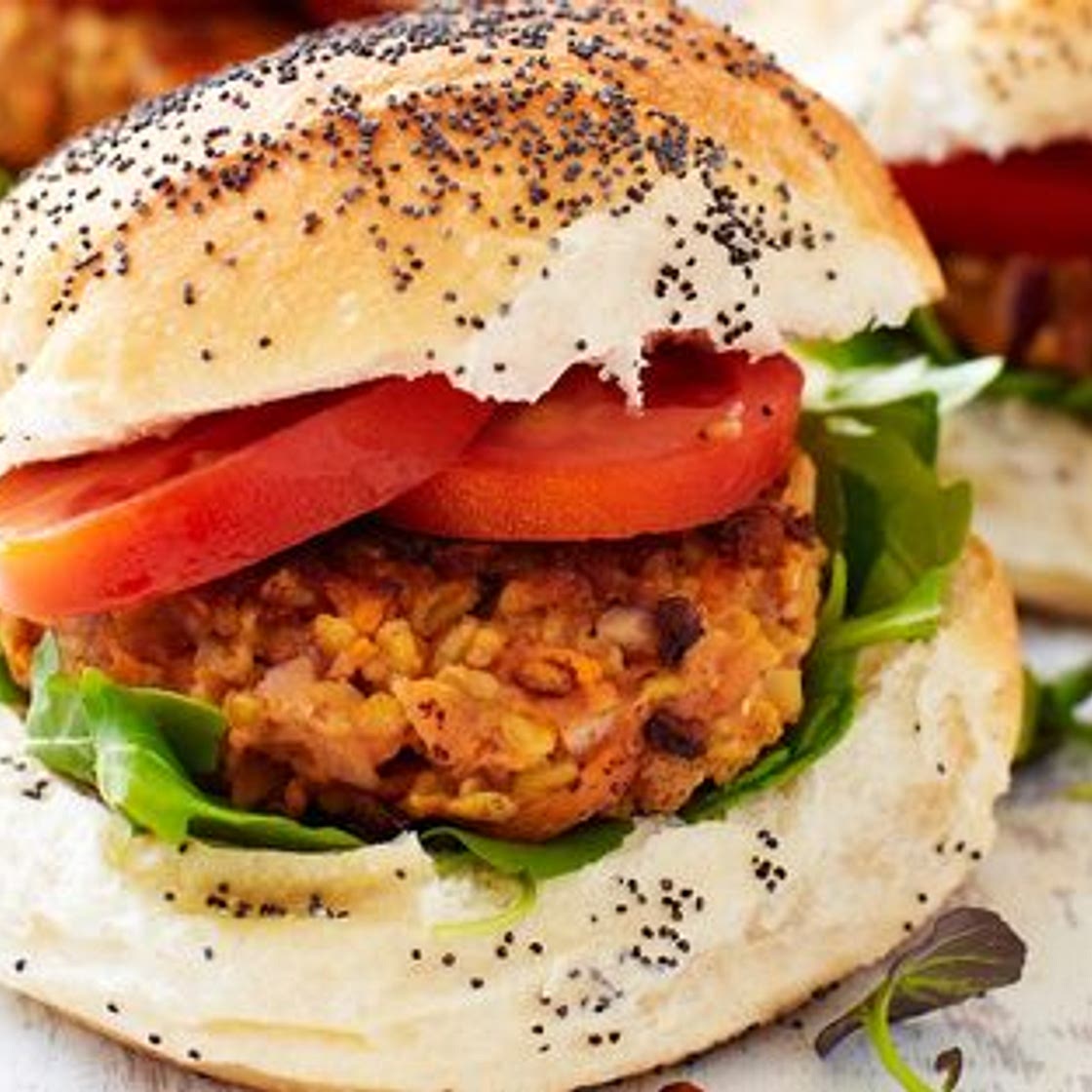 Freekeh and carrot burgers