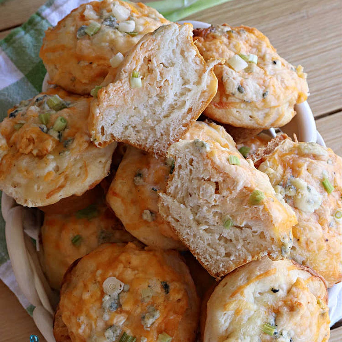 Buffalo Chicken Pizza Cups