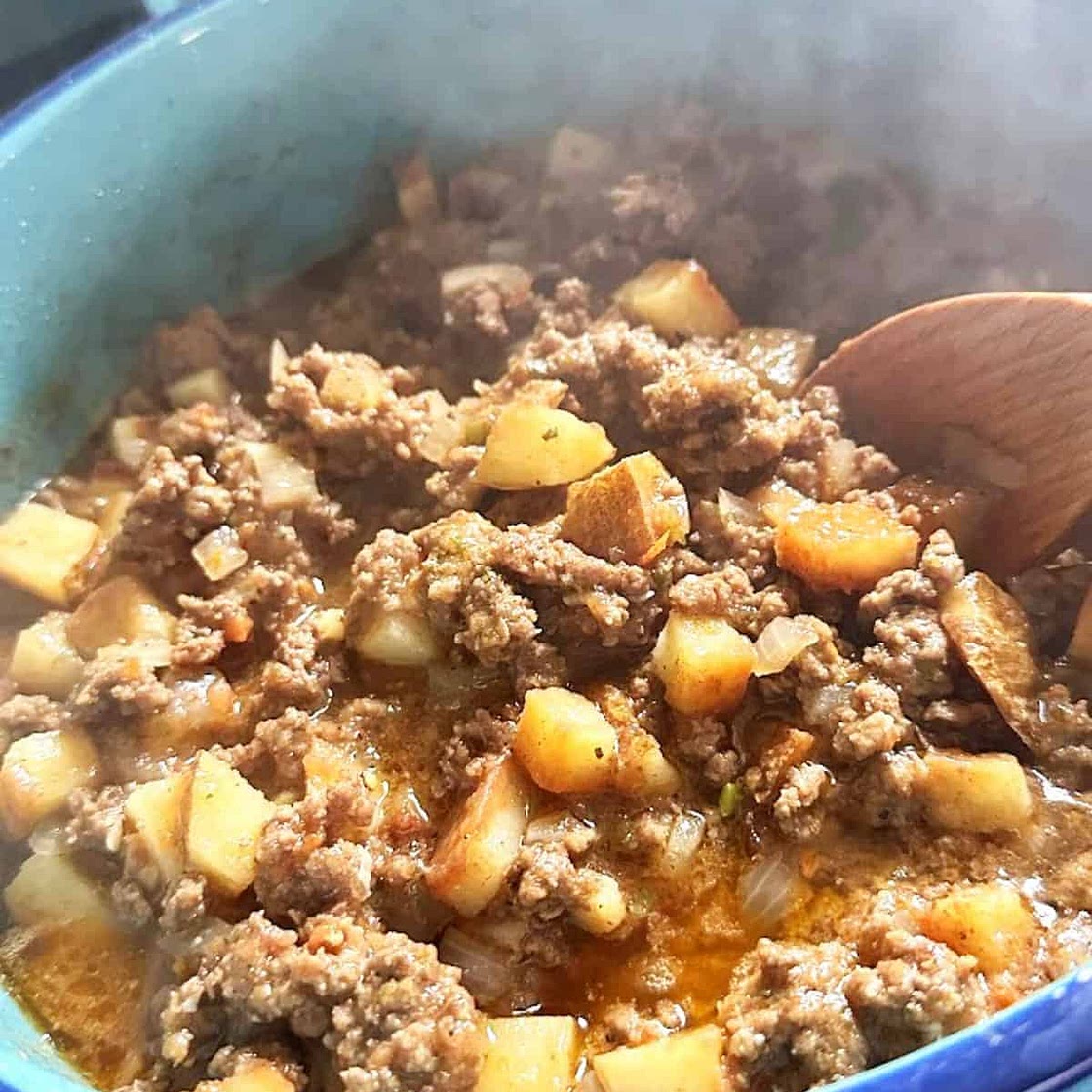 Mom's Picadillo Con Papa. Ground Beef with Potatoes