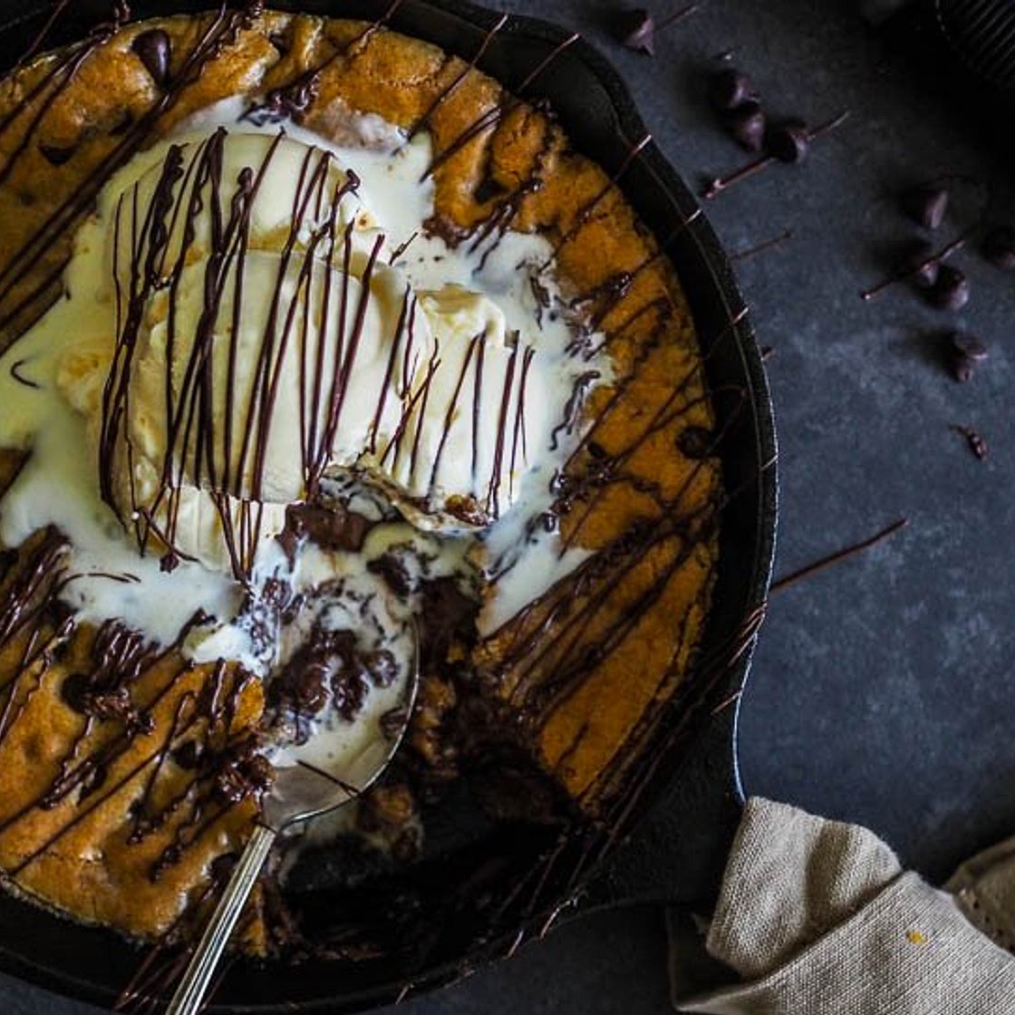 Giant Skillet Chocolate Chip Cookie Pizookie With Nutella Filling!