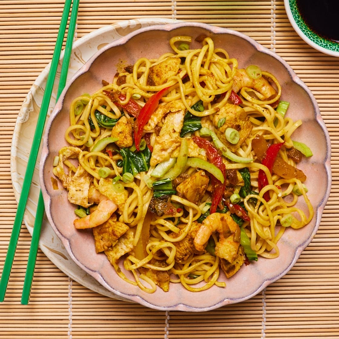 Singapore-Style Noodles | Slimming & Weight Watchers Friendly