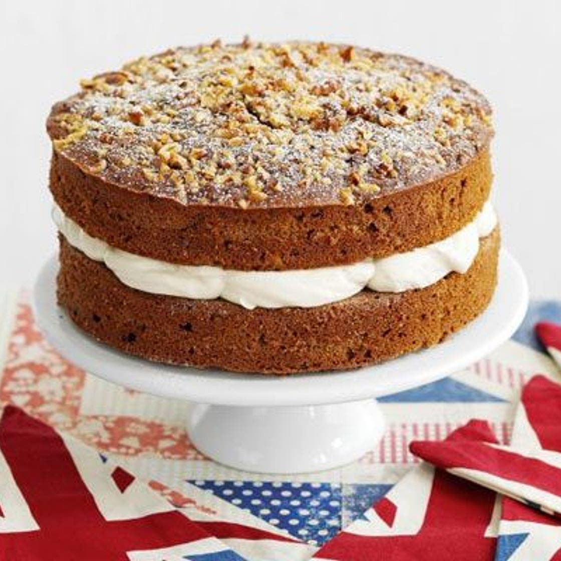 Coffee & walnut cake