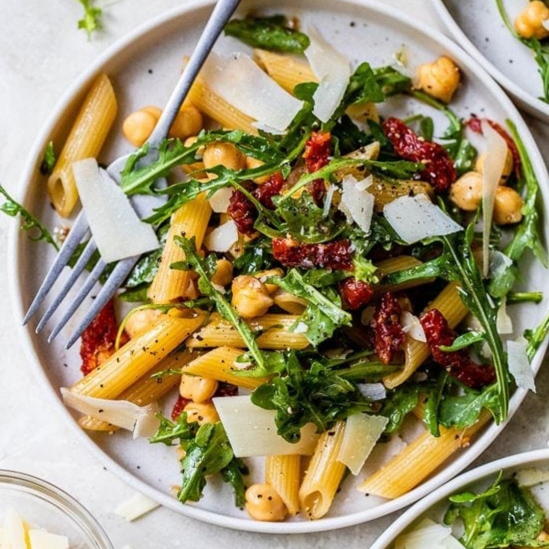 Arugula Pasta Salad with Chickpeas and Sun Dried Tomatoes