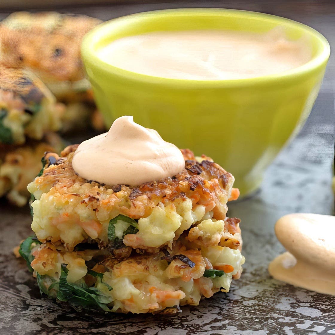 Crispy Cauliflower Carrot Fritters with Smoky Garlic Aioli