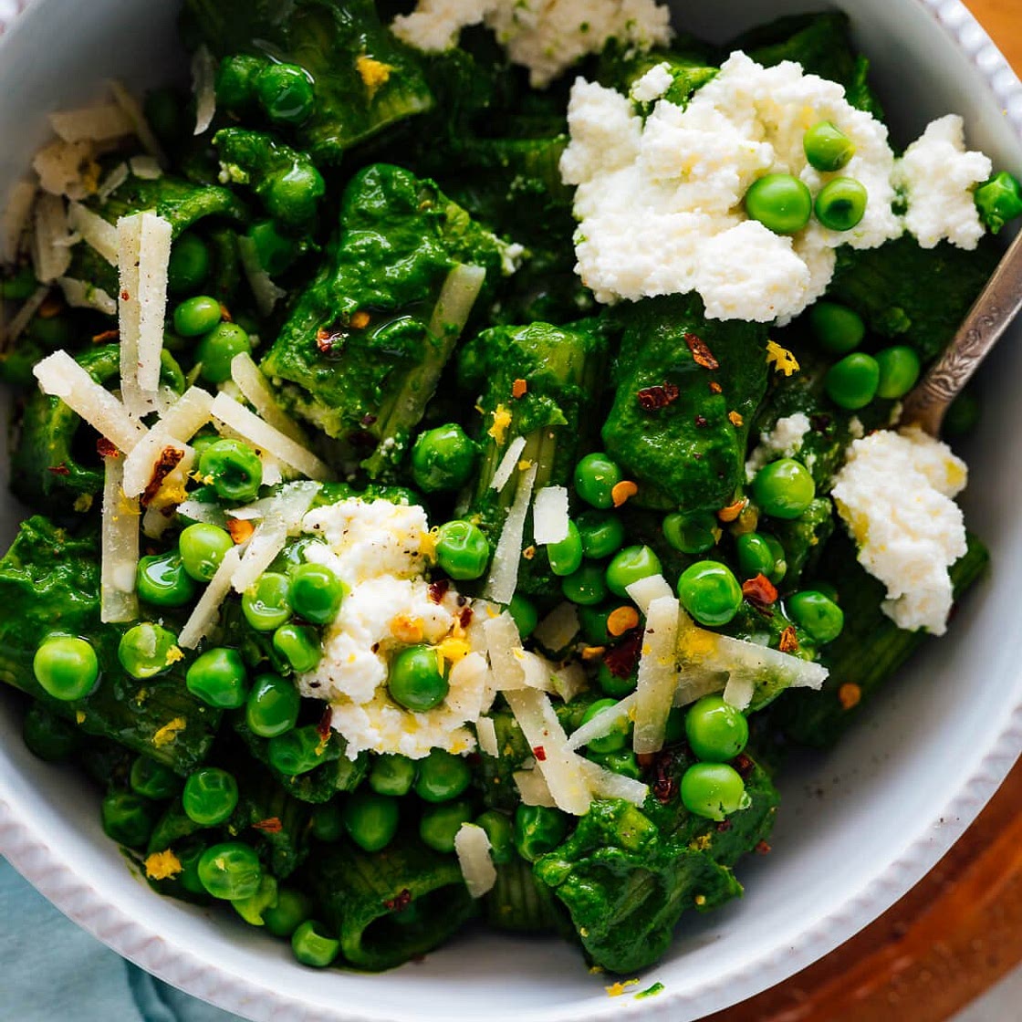 Lemony Green Pasta with Peas & Ricotta