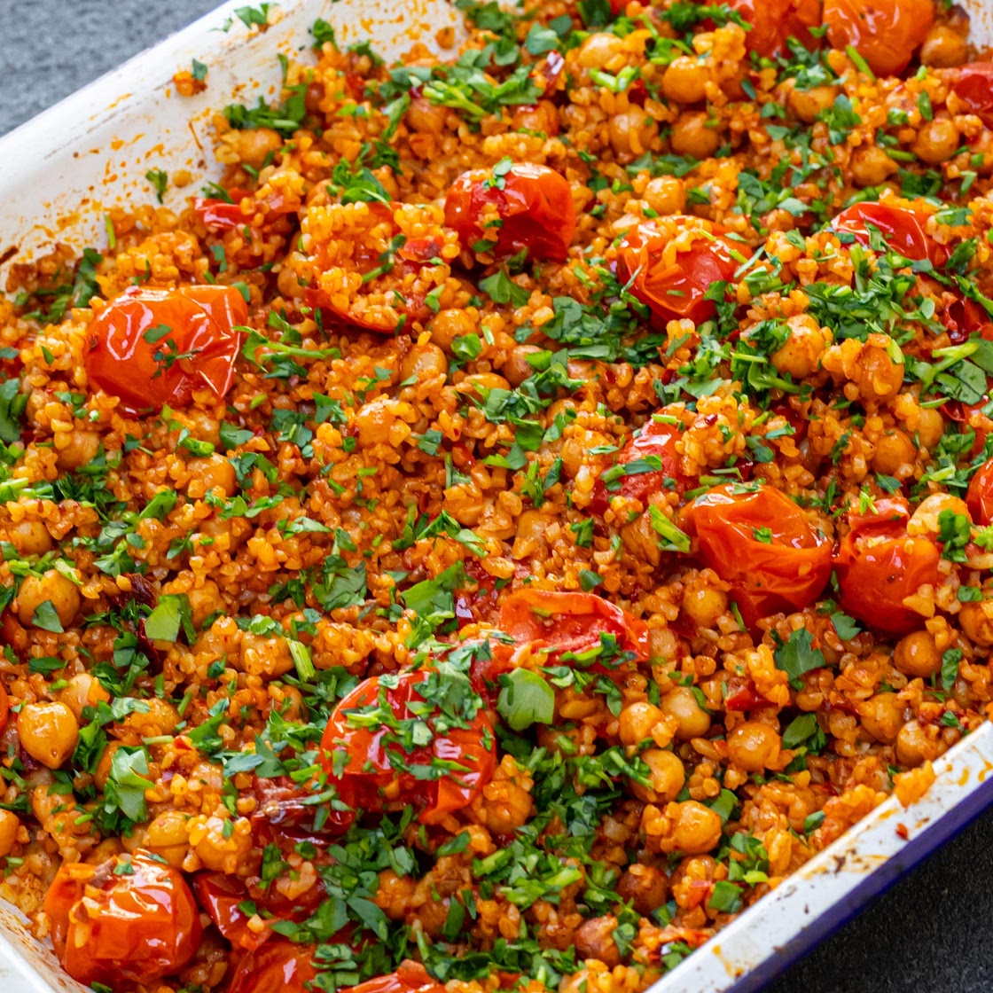 Harissa Bulgur Wheat Traybake