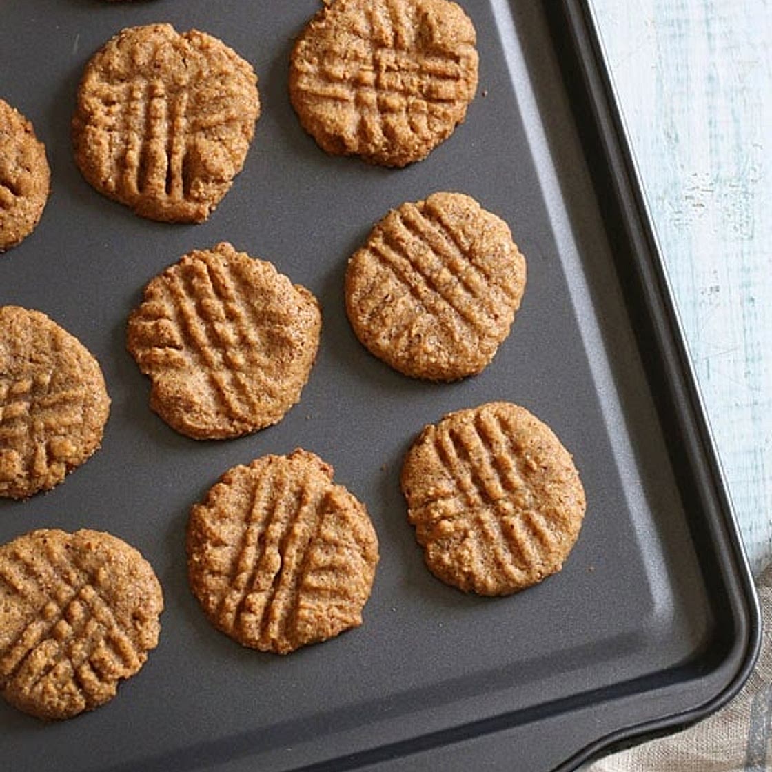 3-Ingredient Almond Butter Cookies