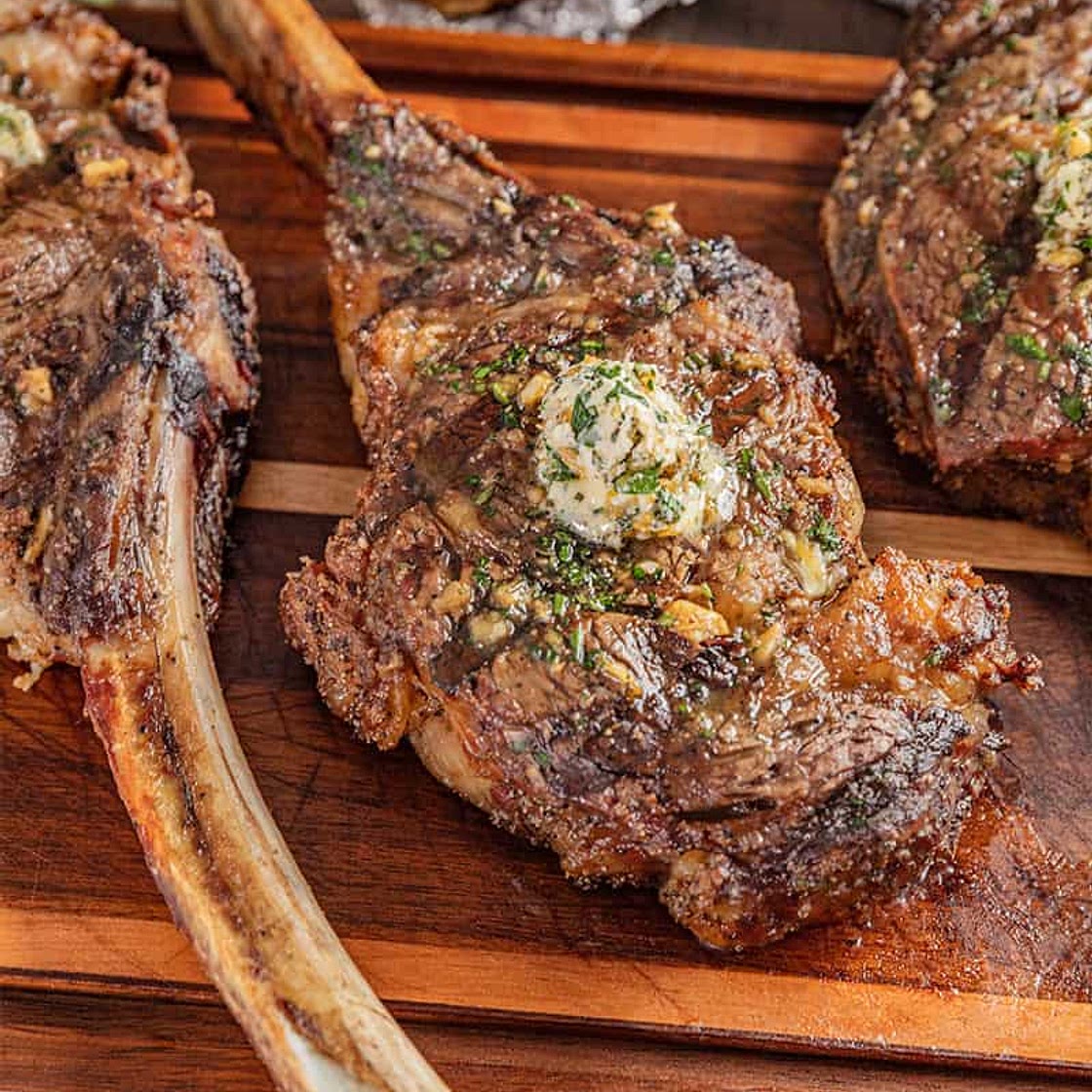 How to Cook the Perfect Tomahawk Steak