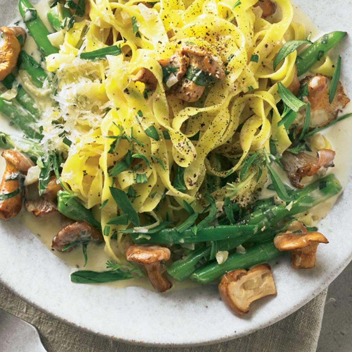 Tagliatelle mit Bohnen und Pfifferlingen