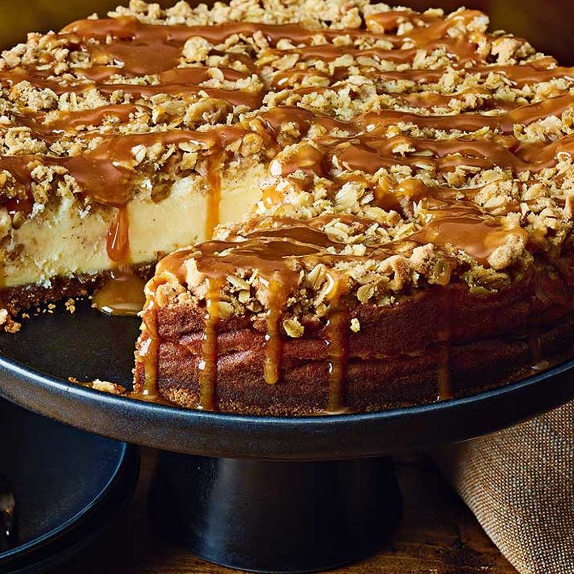 Apple crumble cheesecake