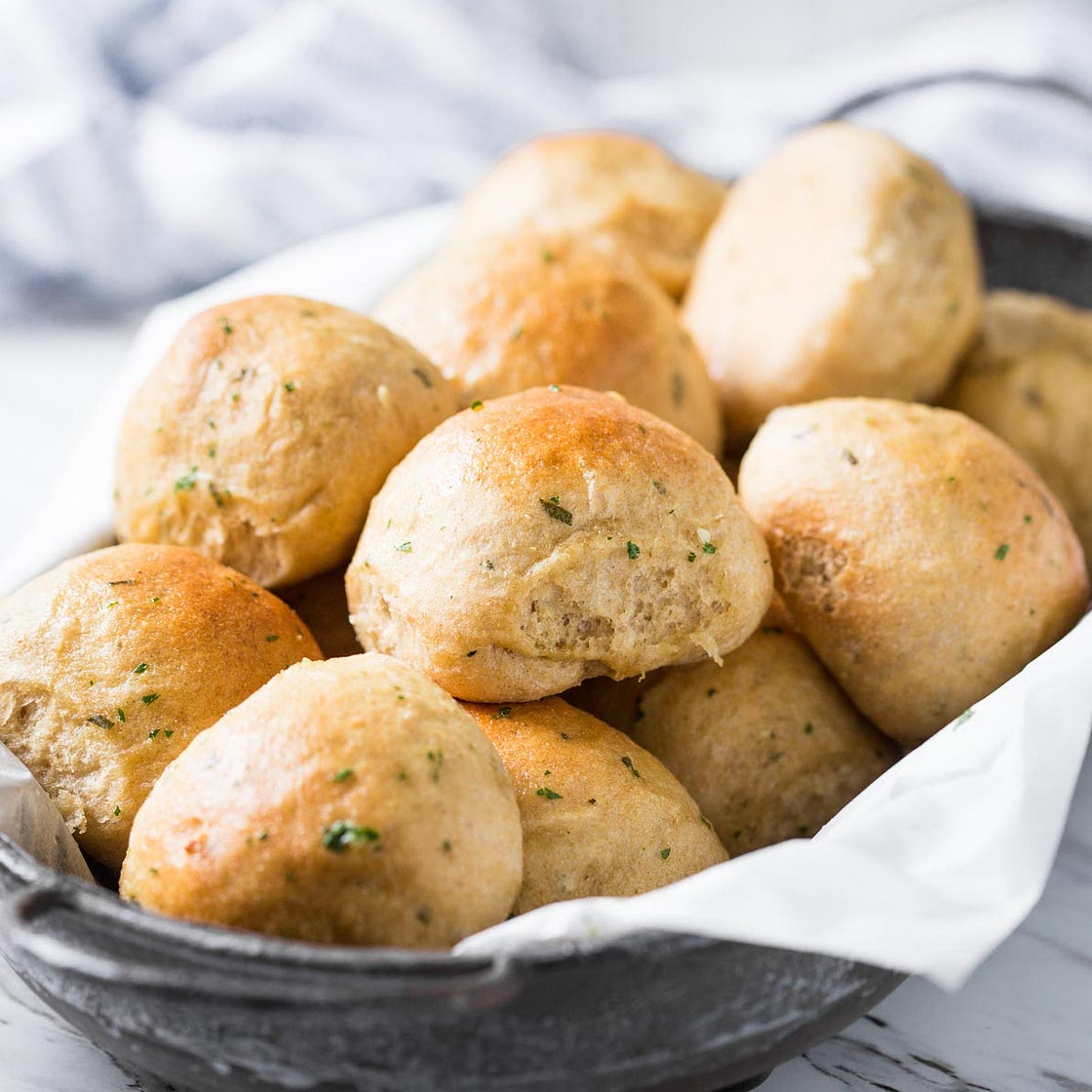 Soft And Fluffy Garlic Herb Whole Wheat Dinner Rolls
