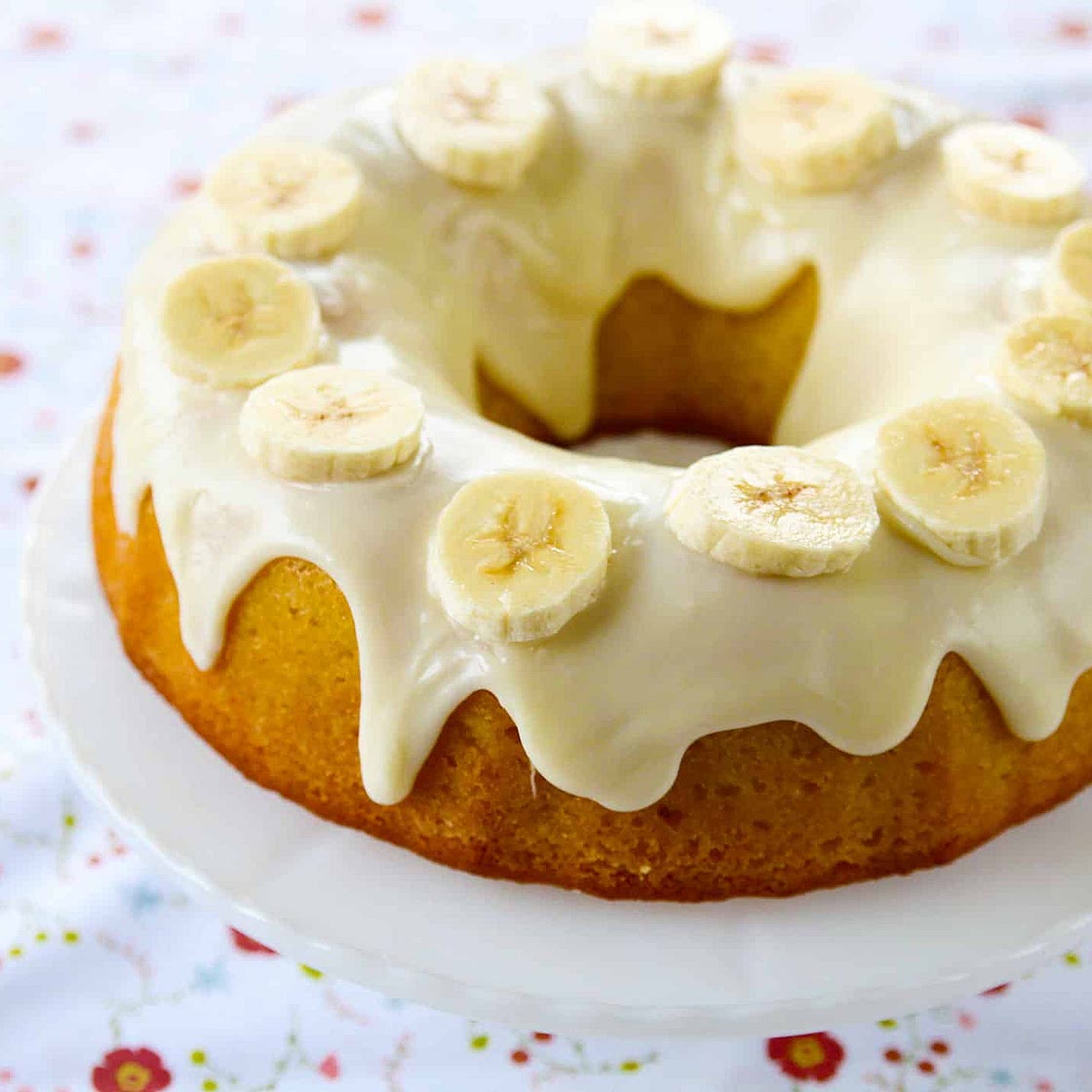Banana Pudding Cake with Cream Cheese Glaze