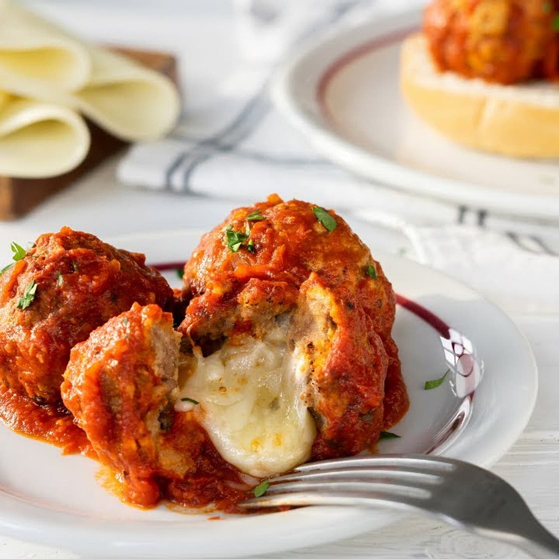 Slow Cooker Mozzarella Stuffed Meatballs