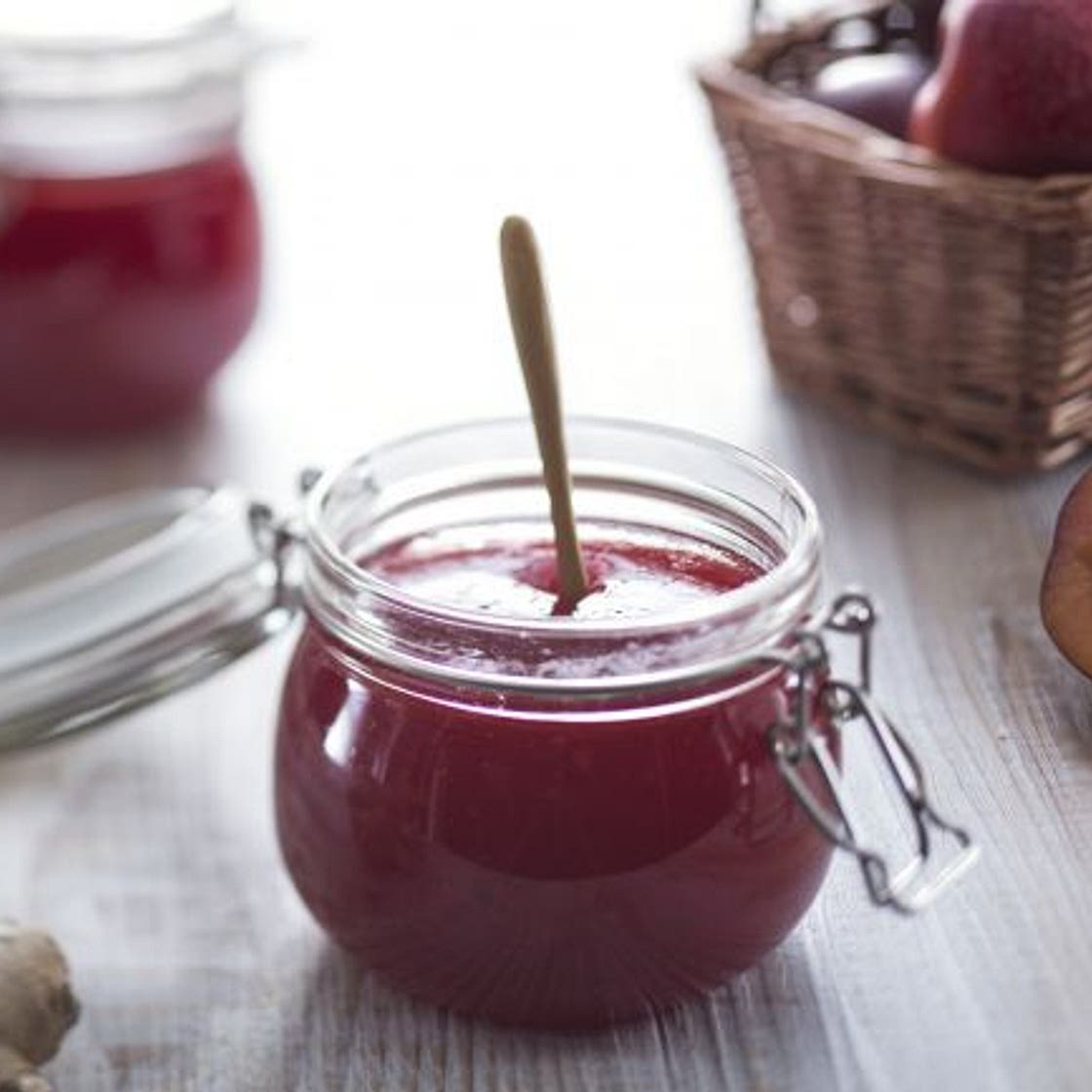 Confettura di prugne e zenzero