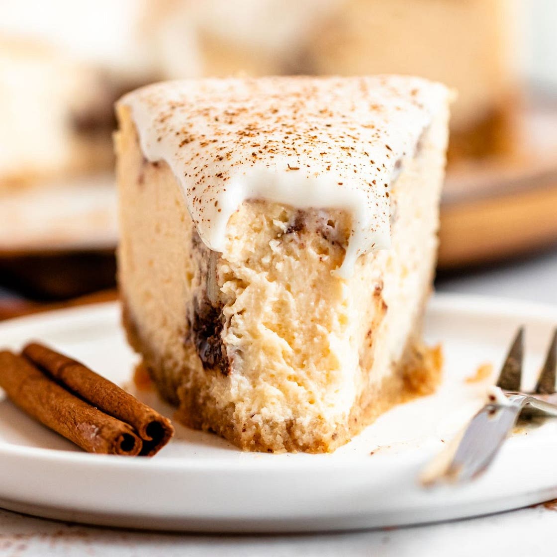 Cinnamon Roll Cheesecake With Cream Cheese Glaze