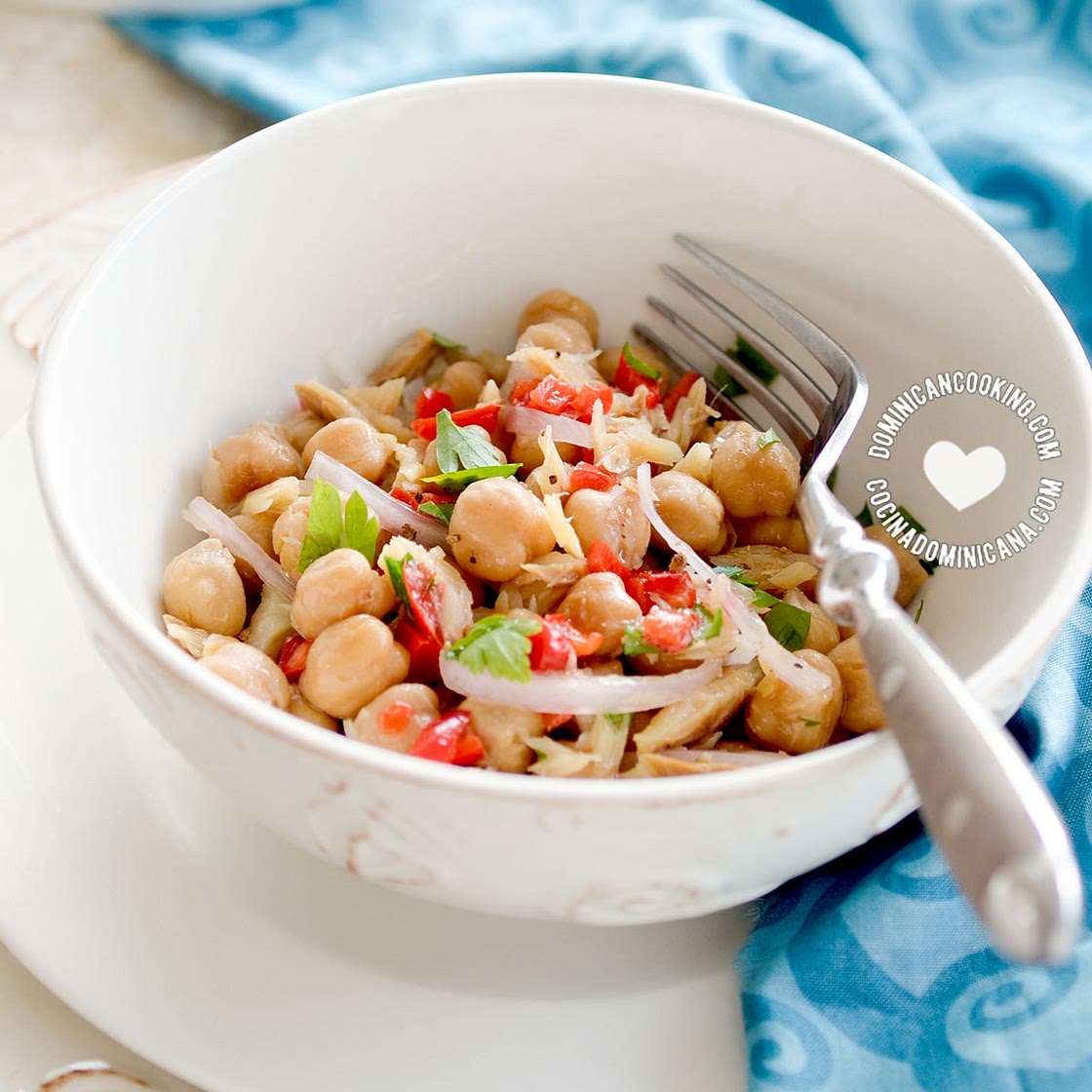 Ensalada de Bacalao [Video-Recipe ] Chickpea and Codfish Salad